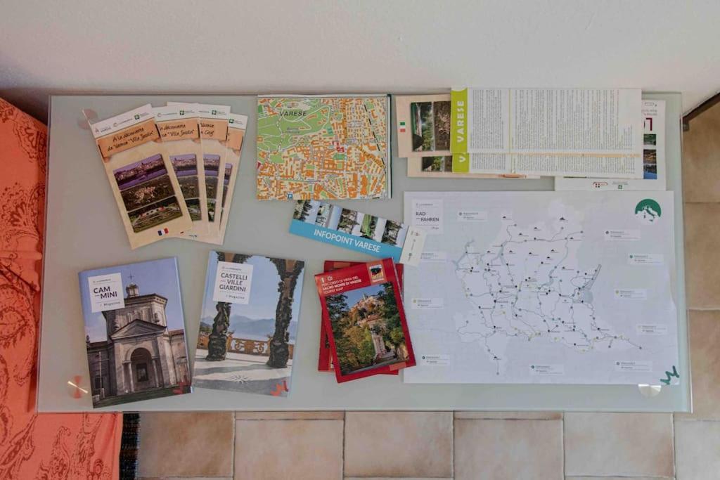 Vista Lago-Appartamento Funzionale Con Vista Varese Luaran gambar